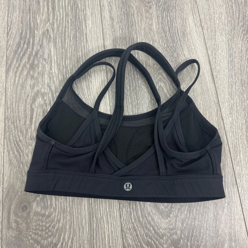 Lululemon extra support sport bra in black SZ 6